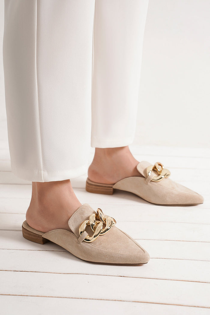 Flat Mules