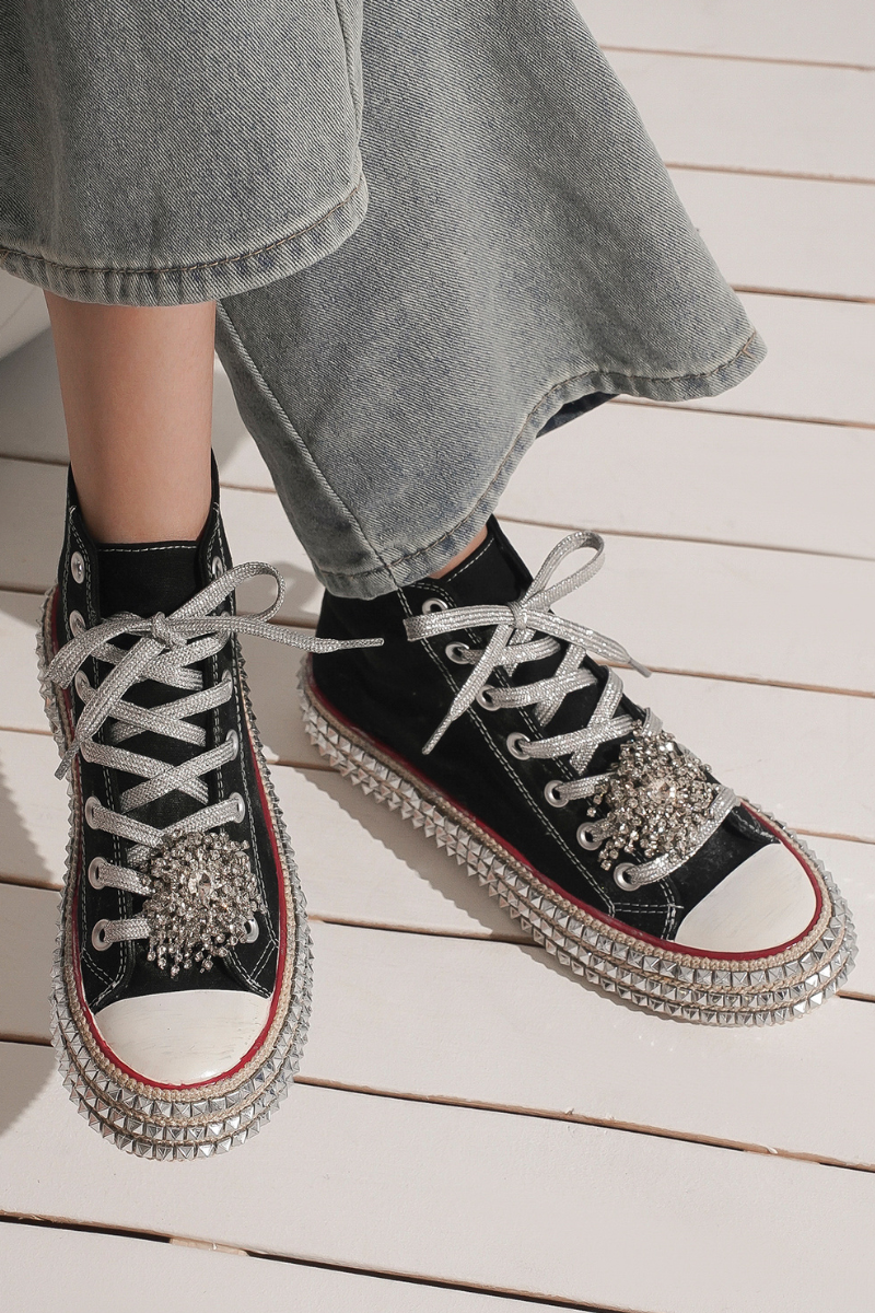 Studded High-Top Sneakers 1.0 ASH-01