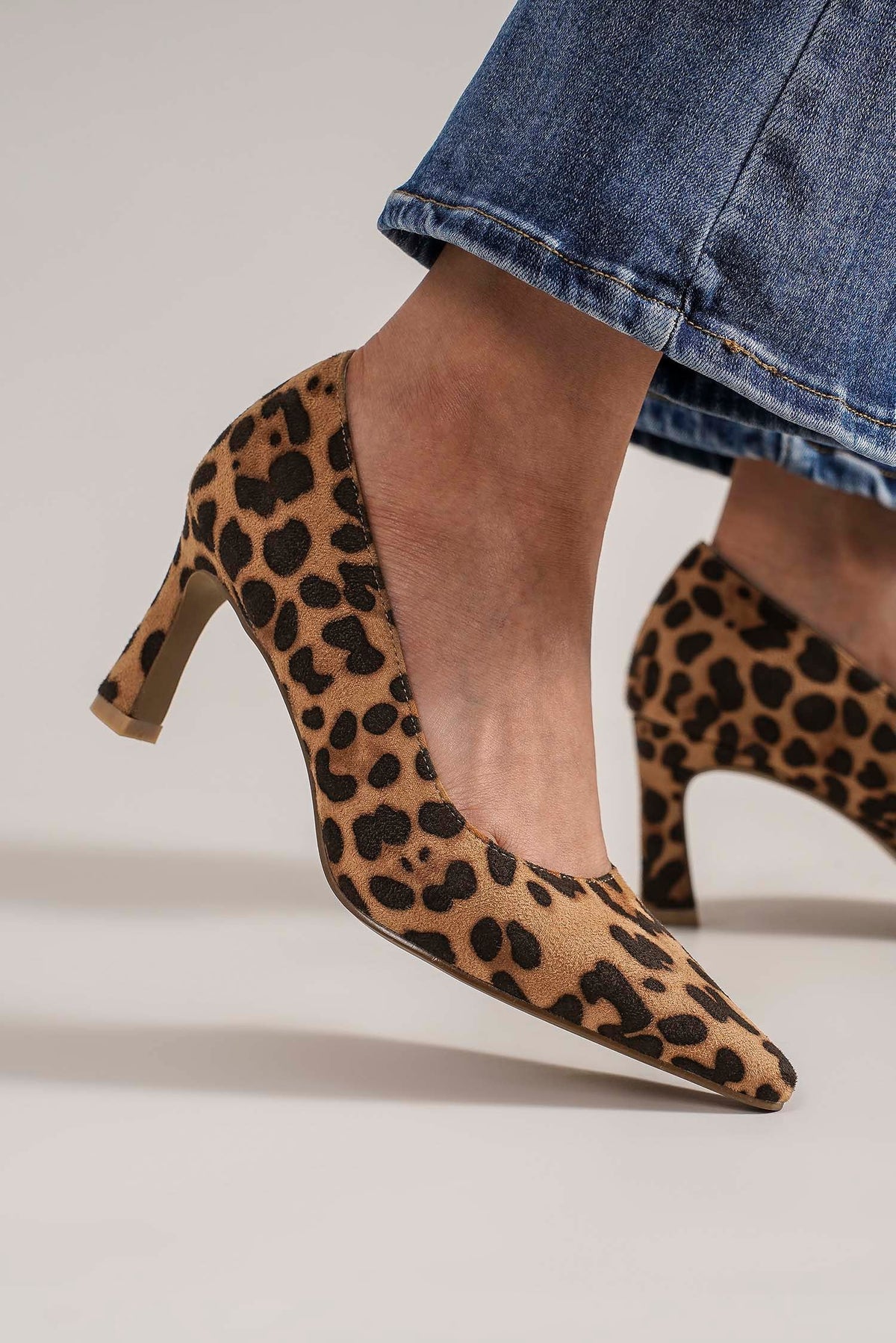 Leopard Animal Print Pointed-Toe Mid-Heel Pumps TRINEE-05